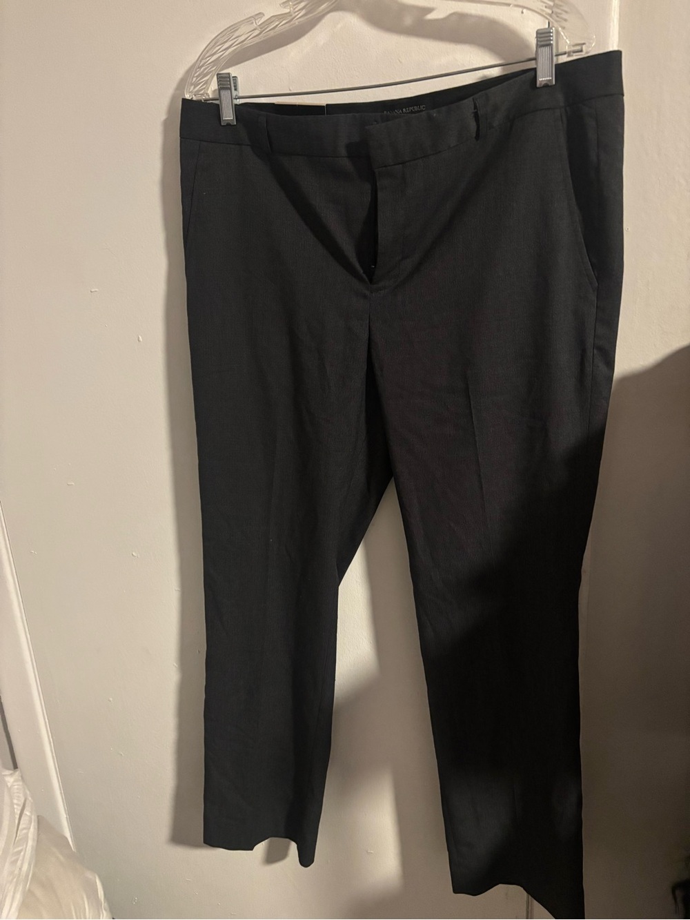 Banana Republic Reagan Mid Rise Slim Fit Dress Pants NWT Size 14 Black
(1030)